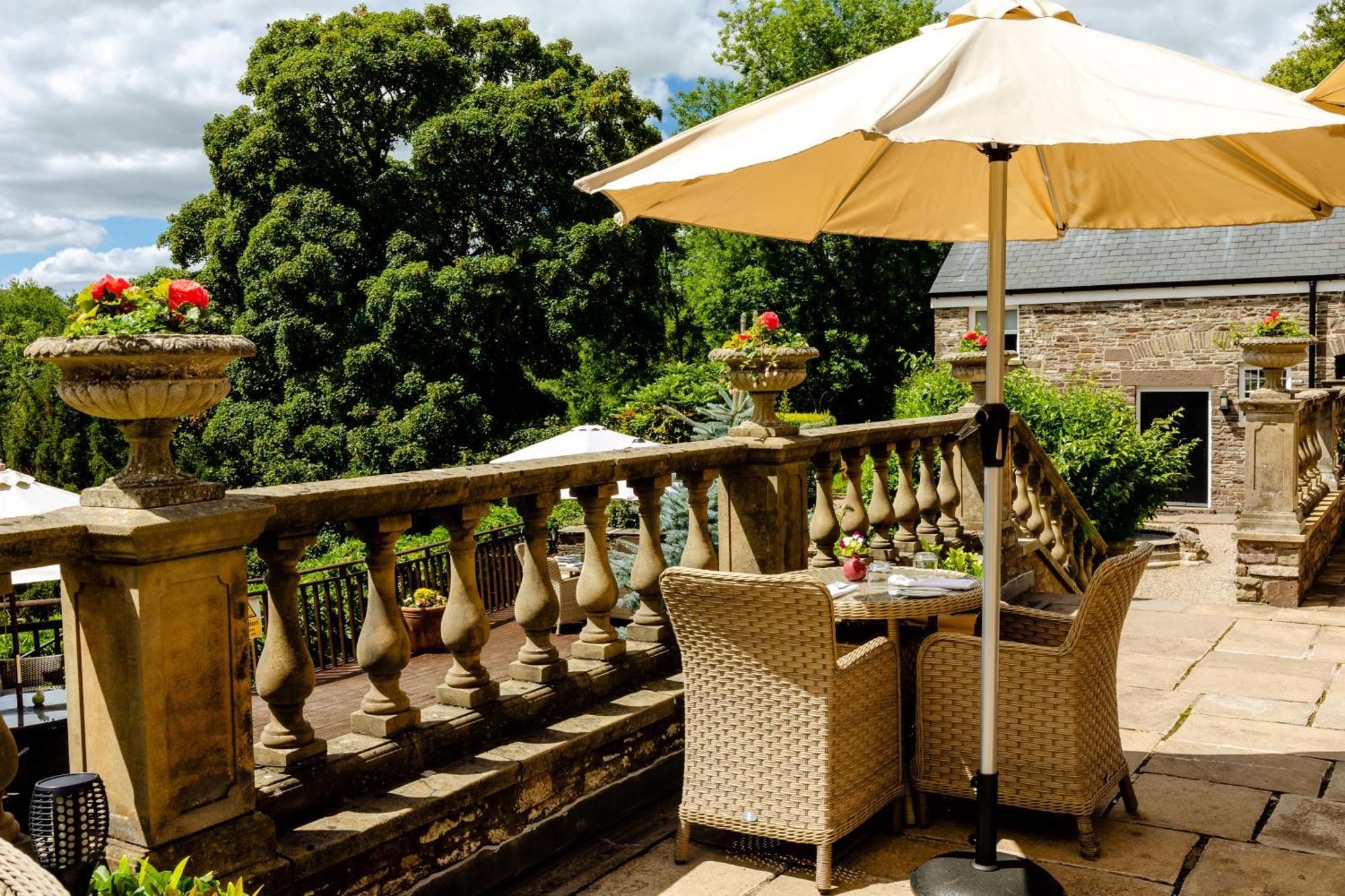 Peterstone Court Country House Restaurant & Spa Brecon Buitenkant foto